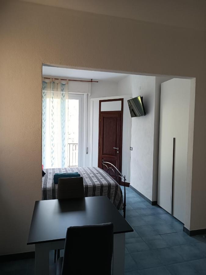 Villa Caribe Affittacamere Monterosso al Mare Exteriör bild